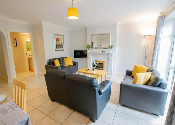 120 - Two Bed With Parking