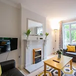 Appartamento 120 - Two Bed - Sleeps 4 - Parking Galway