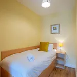 120 - Two Bed - Sleeps 4 - Parking