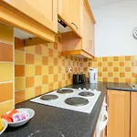 120 - Two Bed - Sleeps 4 - Parking Appartamento