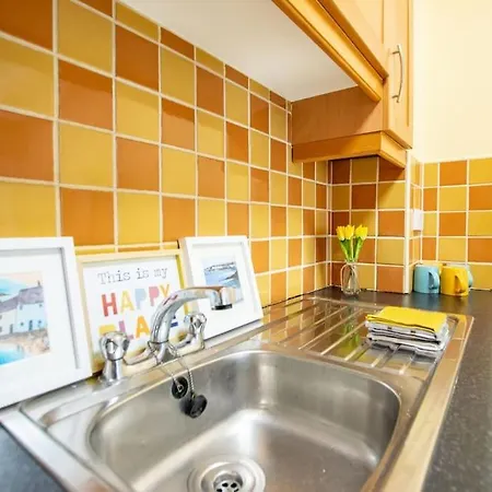 Lejlighed 120 - Two Bed - Sleeps 4 - Parking Galway